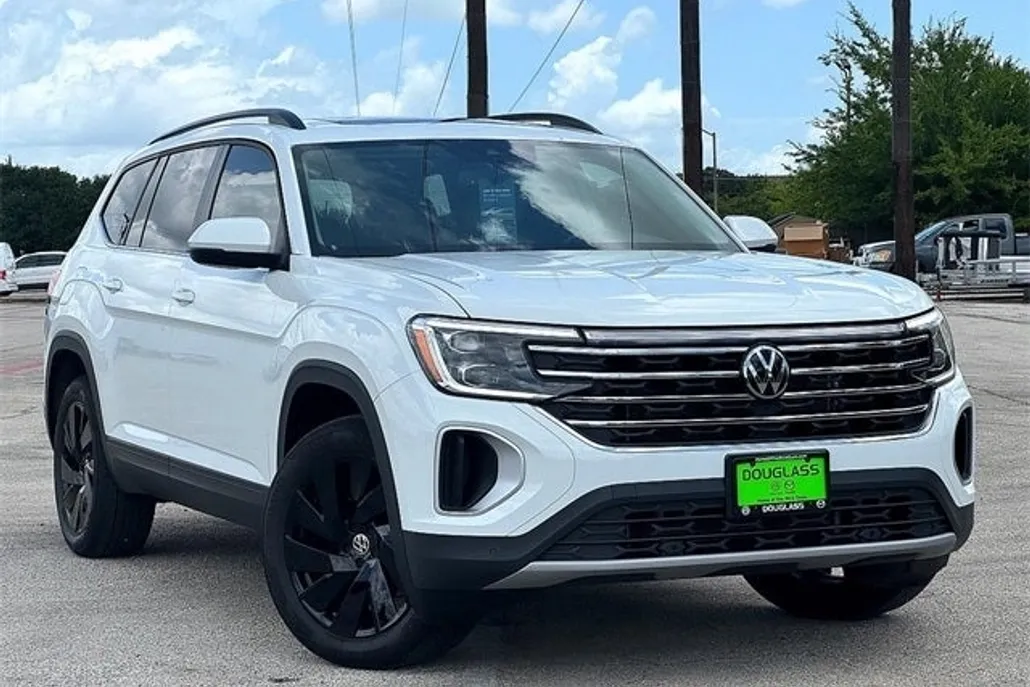 2025 Volkswagen Atlas SE Technology photo 1