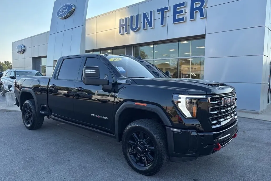 2025 Gmc Sierra HD AT4 photo 1