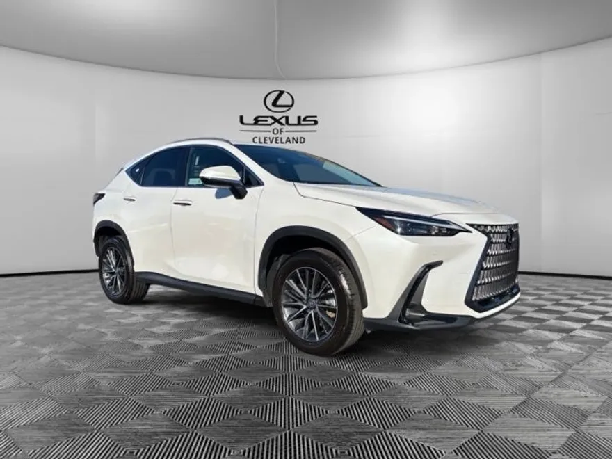 2025 Lexus NX 350 photo 1