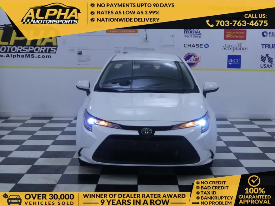 2023 Toyota Corolla LE photo 1