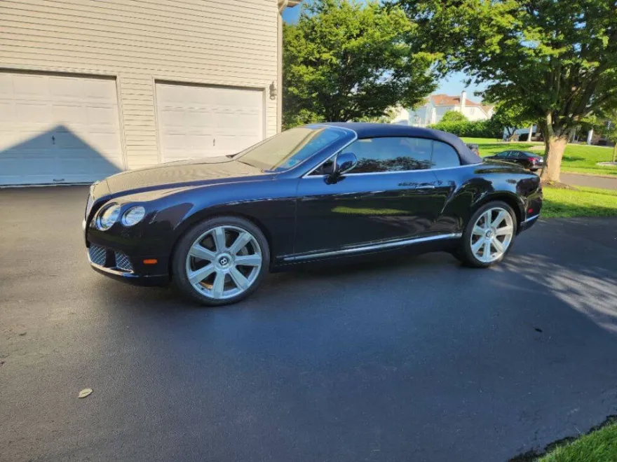 2013 Bentley Continental GTC photo 1
