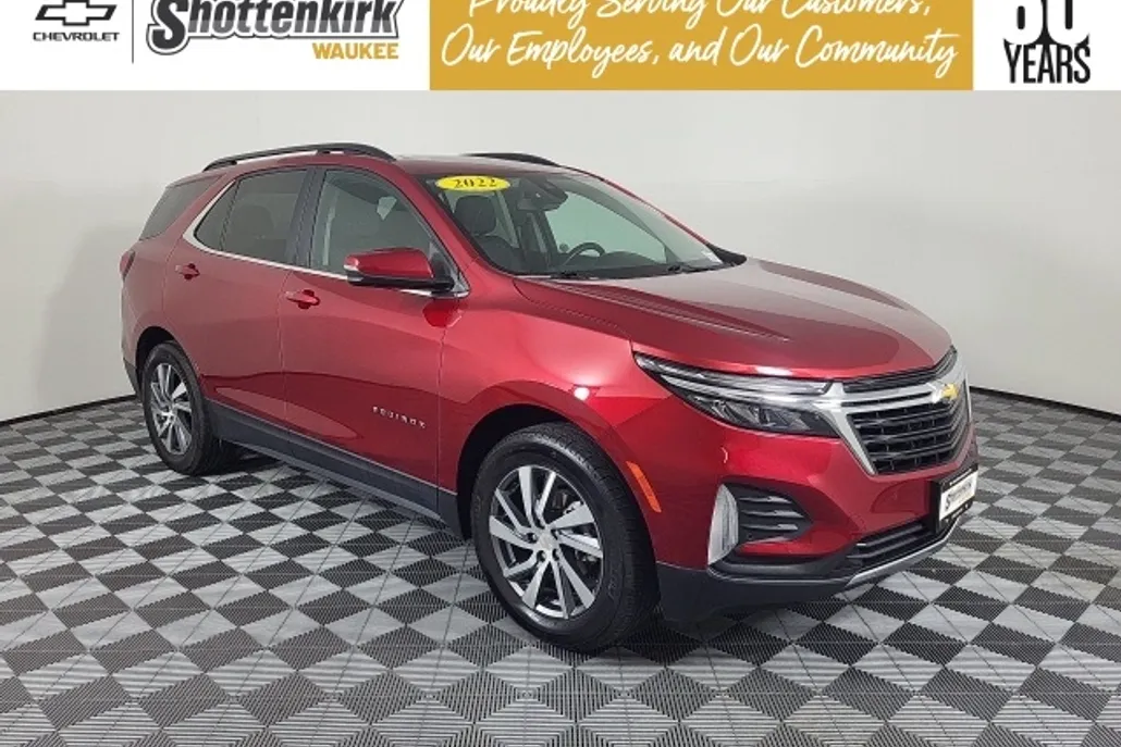 2022 Chevrolet Equinox LT photo 1