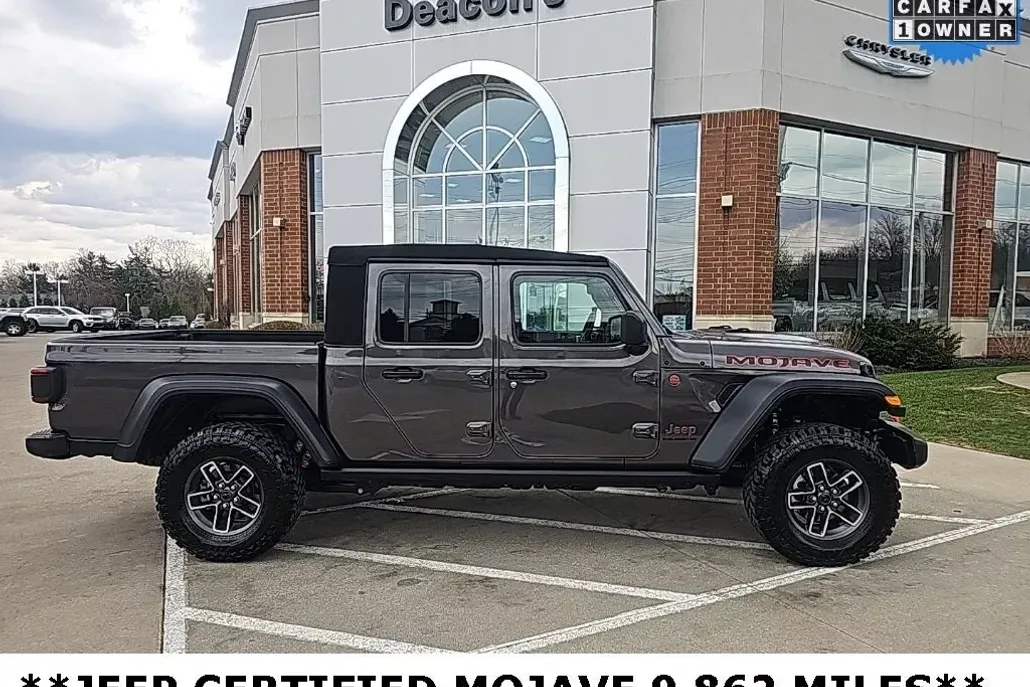 2024 Jeep Gladiator Mojave photo 1