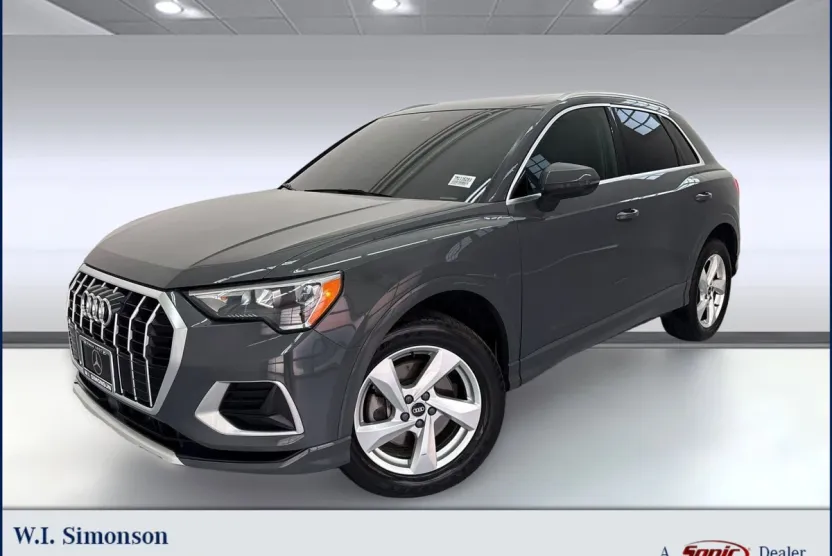 2021 Audi Q3 Premium photo 1