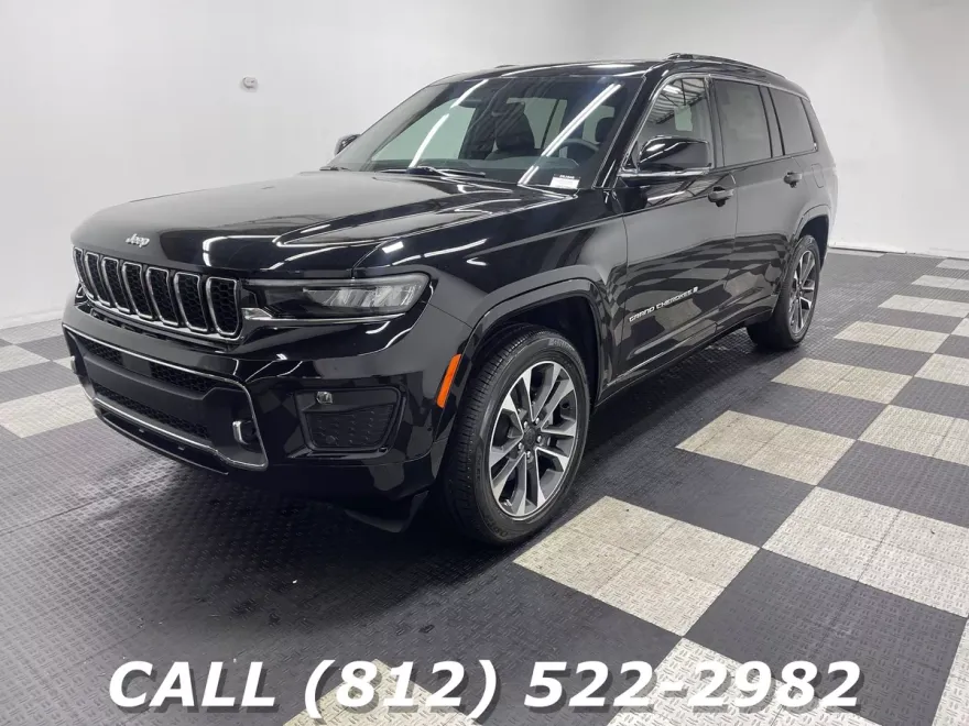 2025 Jeep Grand Cherokee Overland photo 1