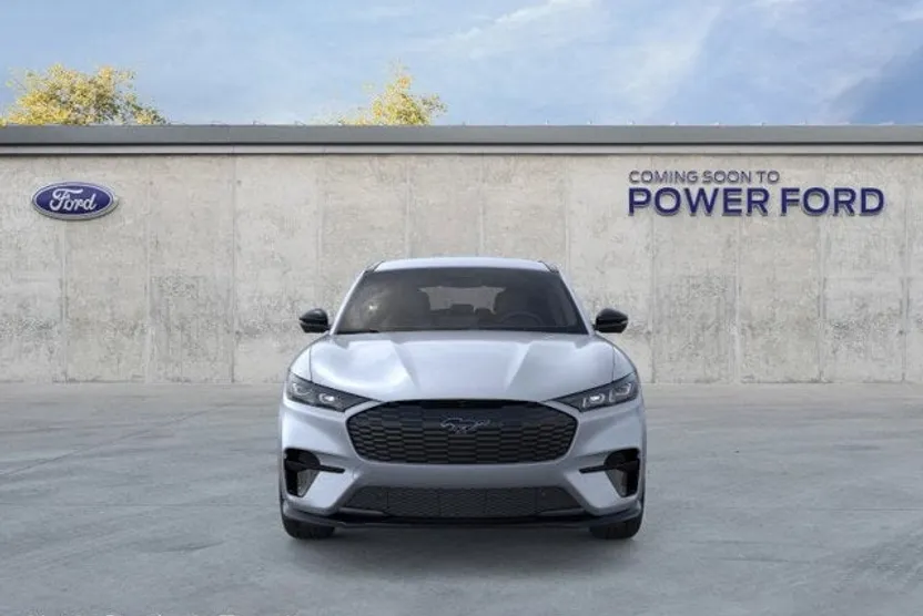 2025 Ford Mustang Mach-E GT photo 1