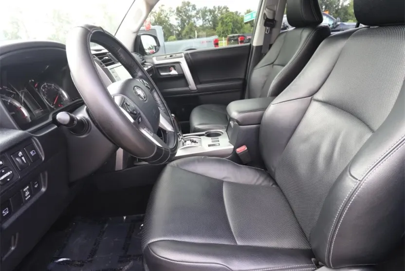 2023 Toyota 4Runner Limited photo 1