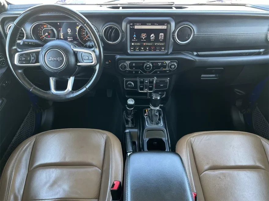 2020 Jeep Wrangler Unlimited Sahara photo 1