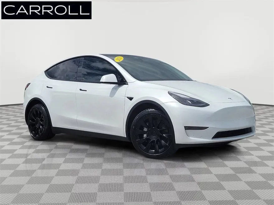 2023 Tesla Model Y Long Range photo 1