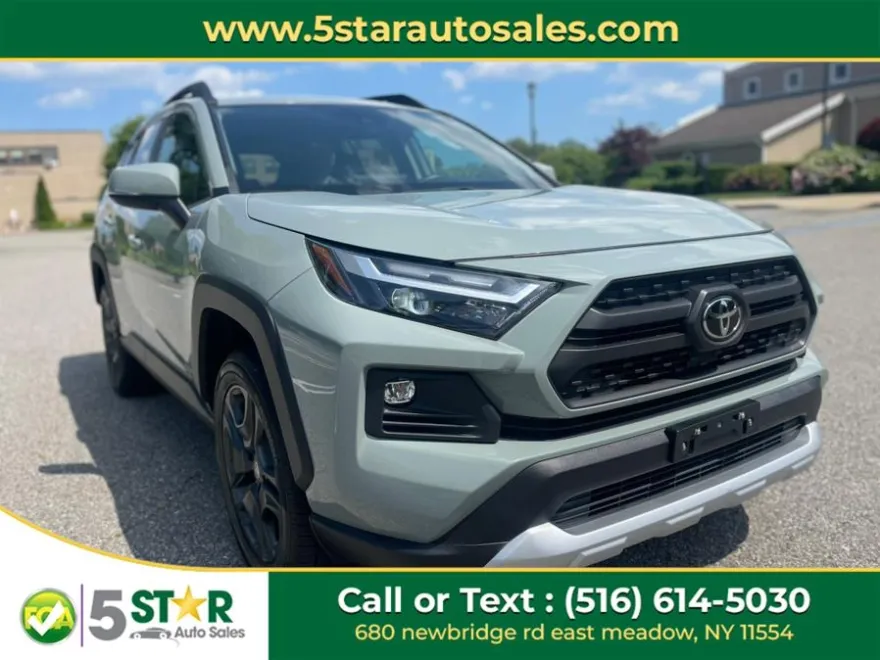 2022 Toyota RAV4 Adventure photo 1