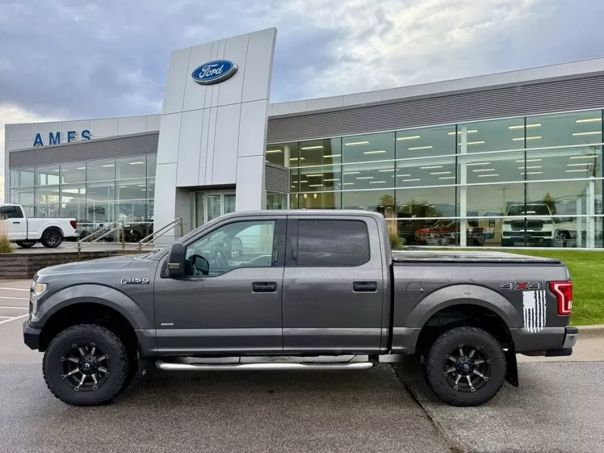 2015 Ford F-150 XLT photo 1