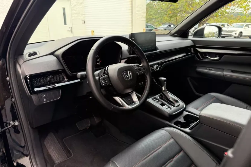 2025 Honda CR-V Hybrid Sport Touring photo 1
