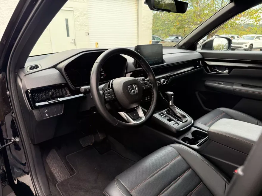 2025 Honda CR-V Hybrid Sport Touring photo 1