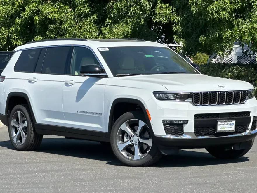 2025 Jeep Grand Cherokee Limited photo 1