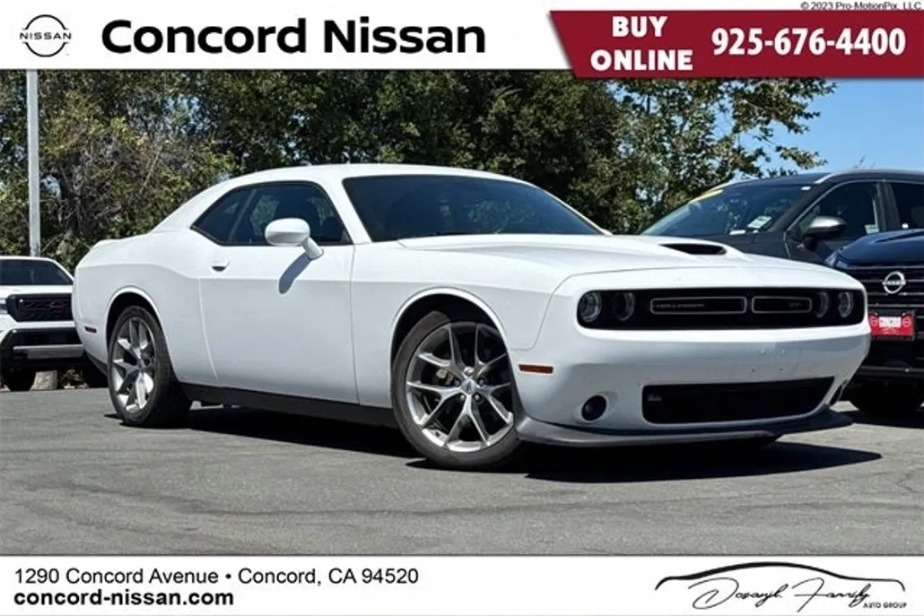 2022 Dodge Challenger GT photo 1