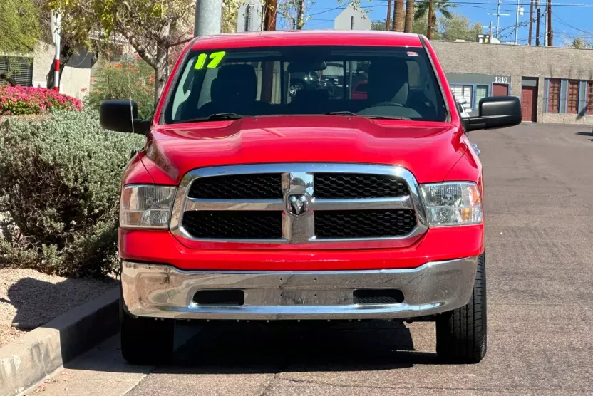 2017 Ram 1500 SLT photo 1
