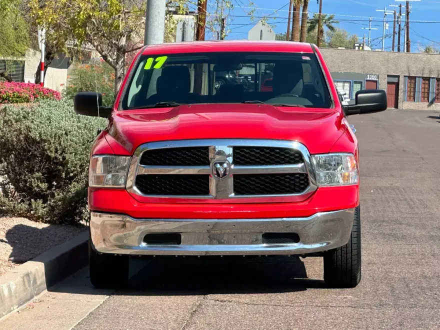 2017 Ram 1500 SLT photo 1