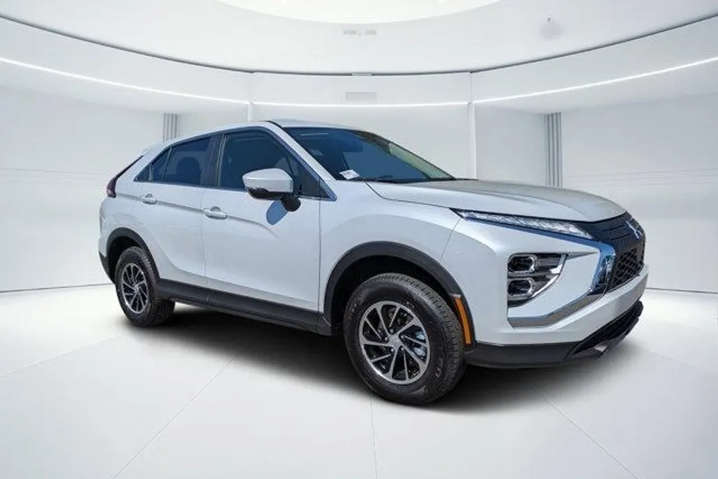 2025 Mitsubishi Eclipse Cross ES photo 1