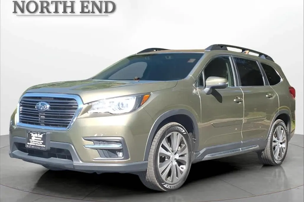 2022 Subaru Ascent Limited photo 1