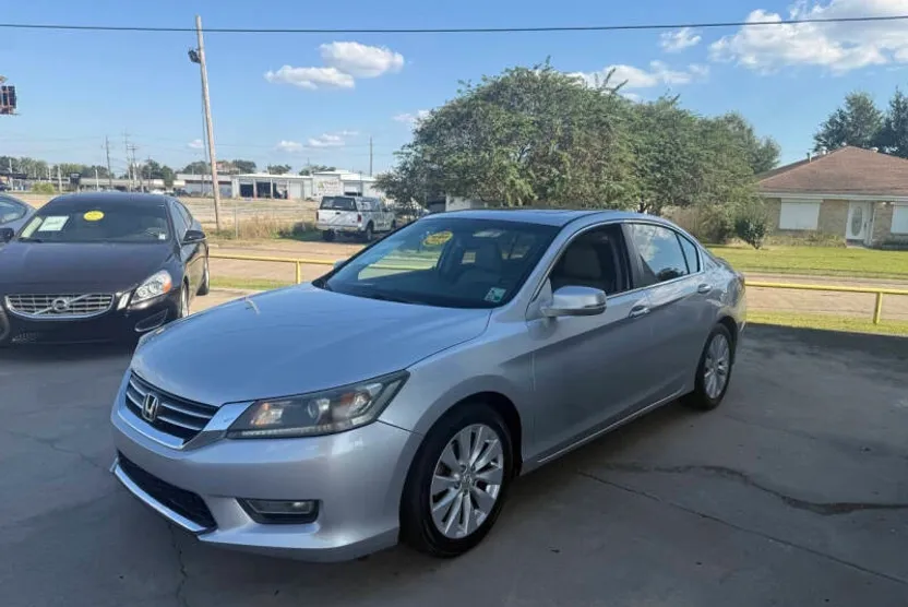 2013 Honda Accord EX-L photo 1