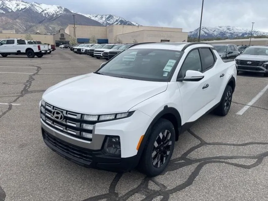 2025 Hyundai Santa Cruz SEL Activity photo 1