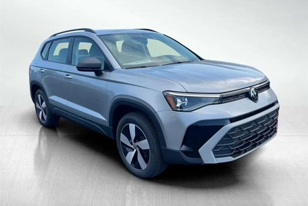 2025 Volkswagen Taos S photo 1