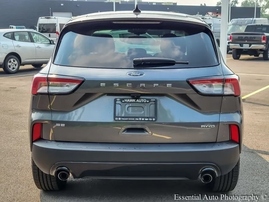 2022 Ford Escape SE photo 1