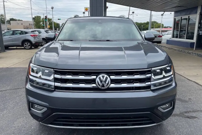 2019 Volkswagen Atlas V6 SEL Premium photo 1