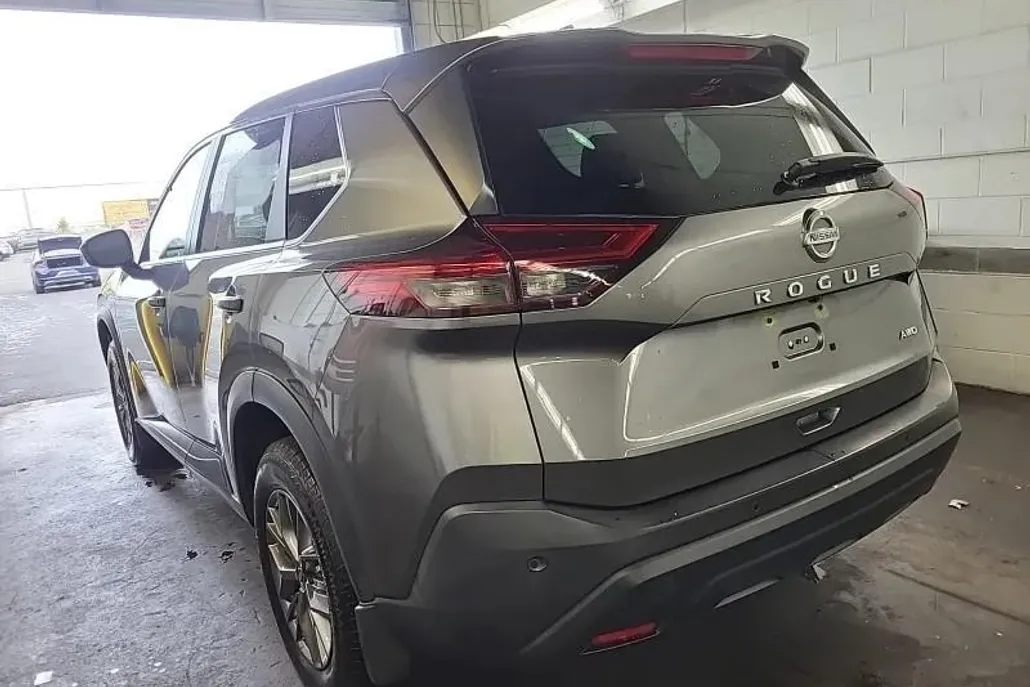 2021 Nissan Rogue S photo 1