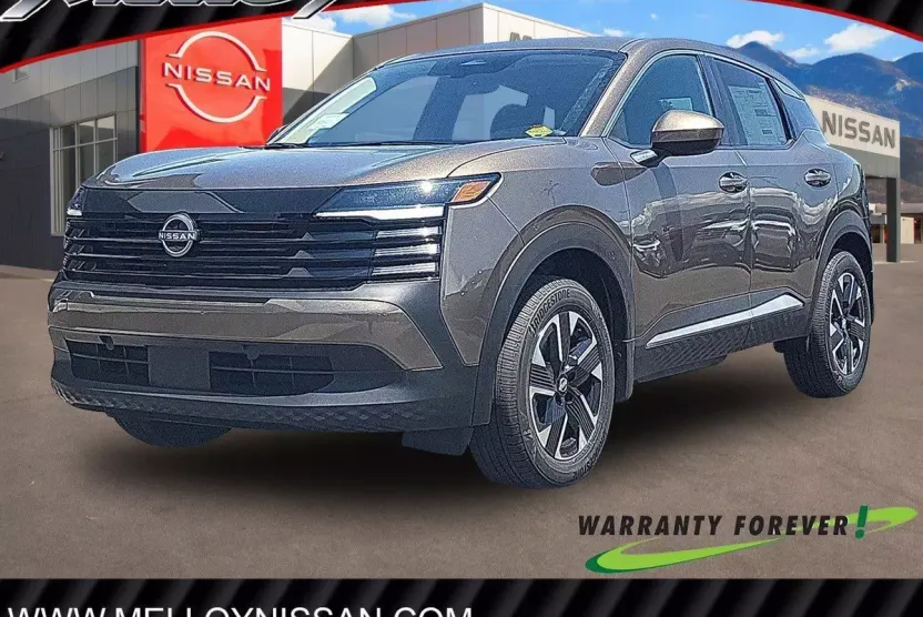 2025 Nissan Kicks SV photo 1