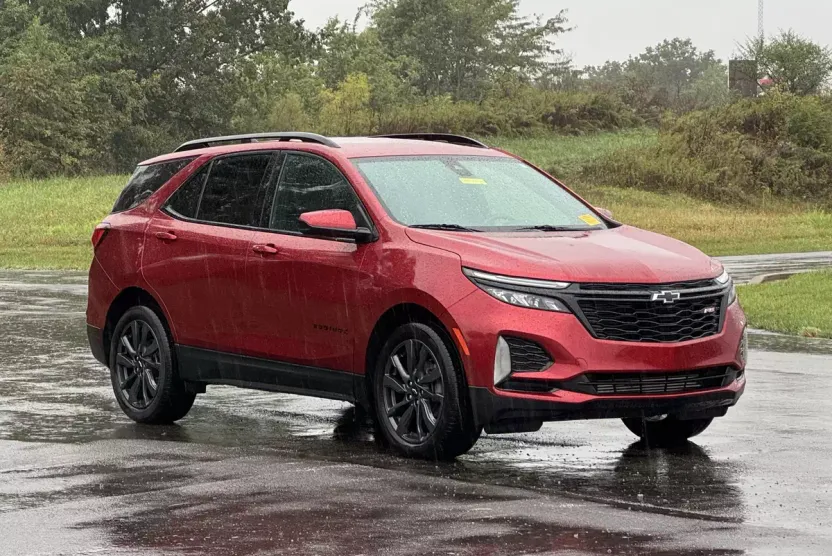 2024 Chevrolet Equinox RS photo 1