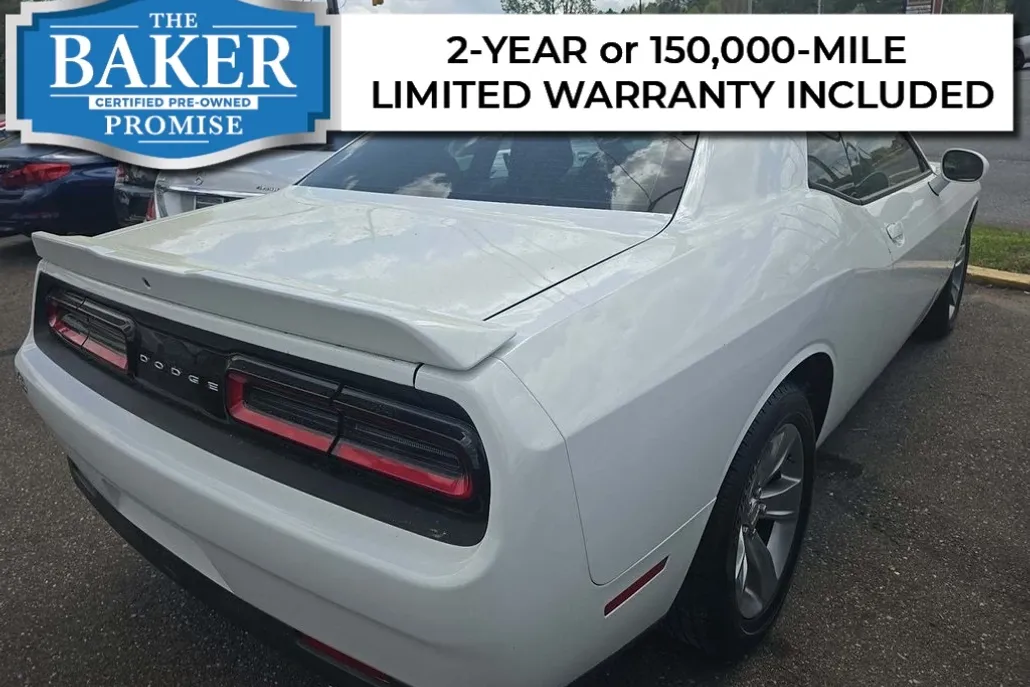 2019 Dodge Challenger SXT photo 1