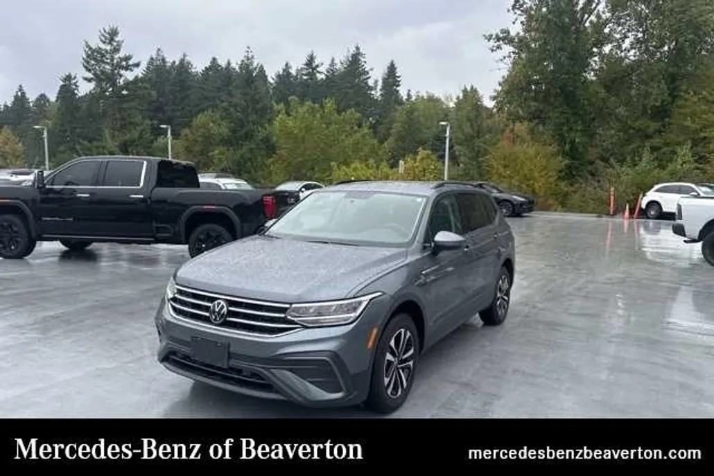 2022 Volkswagen Tiguan S photo 1