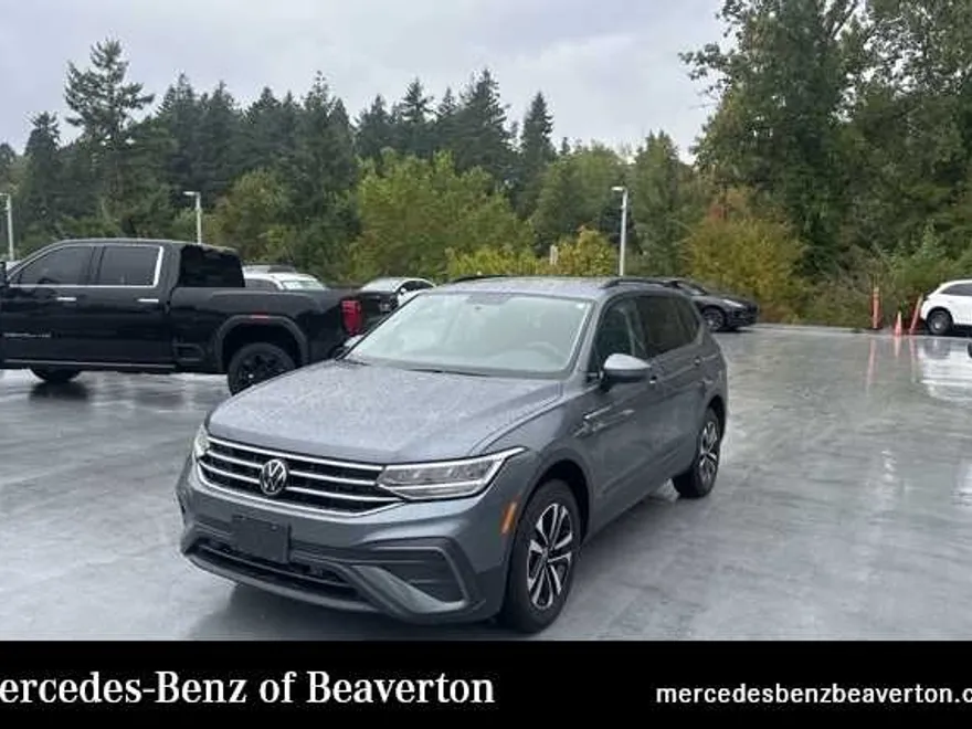 2022 Volkswagen Tiguan S photo 1