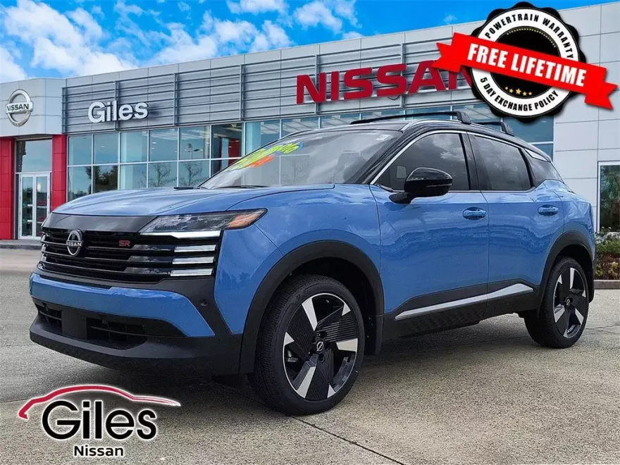 2025 Nissan Kicks SR photo 1