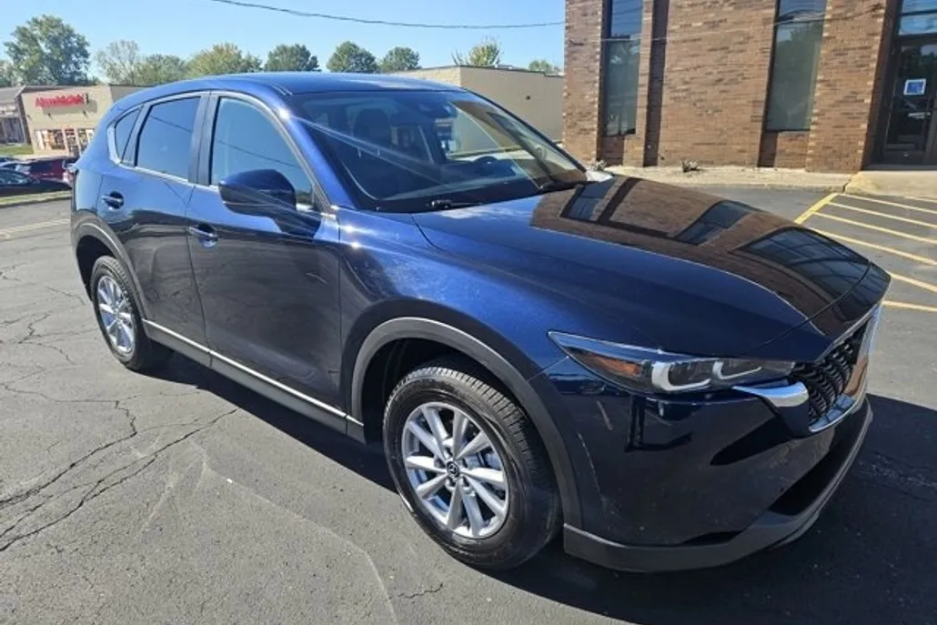 2023 Mazda CX-5 2.5 Select photo 1