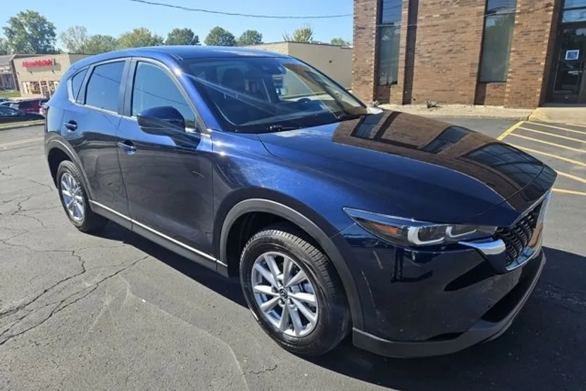 2023 Mazda CX-5 2.5 Select photo 1