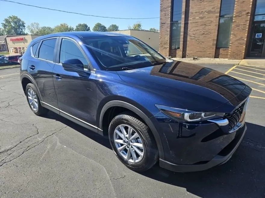 2023 Mazda CX-5 2.5 Select photo 1
