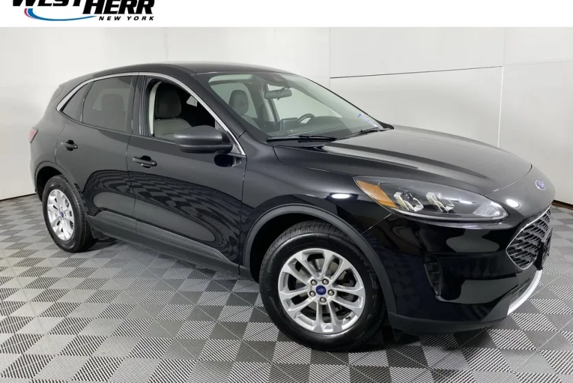 2022 Ford Escape SE photo 1