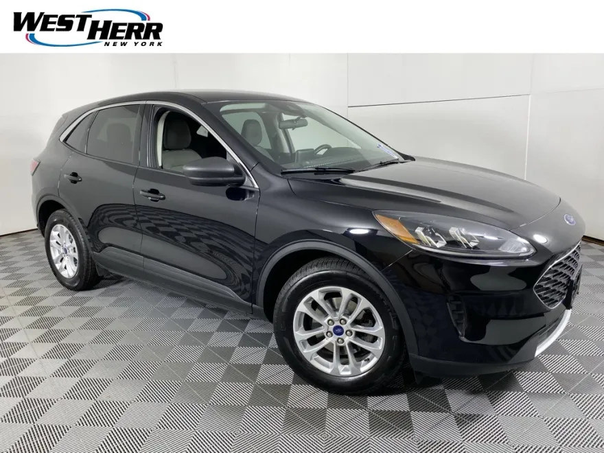 2022 Ford Escape SE photo 1