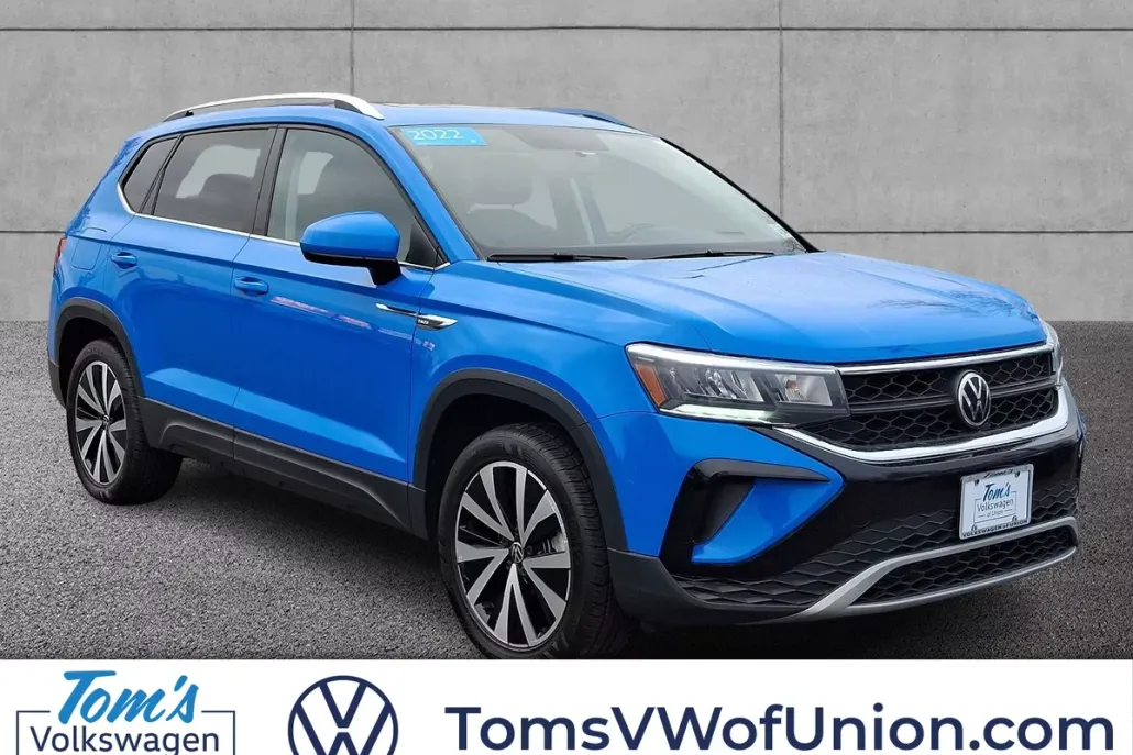 2022 Volkswagen Taos SE photo 1