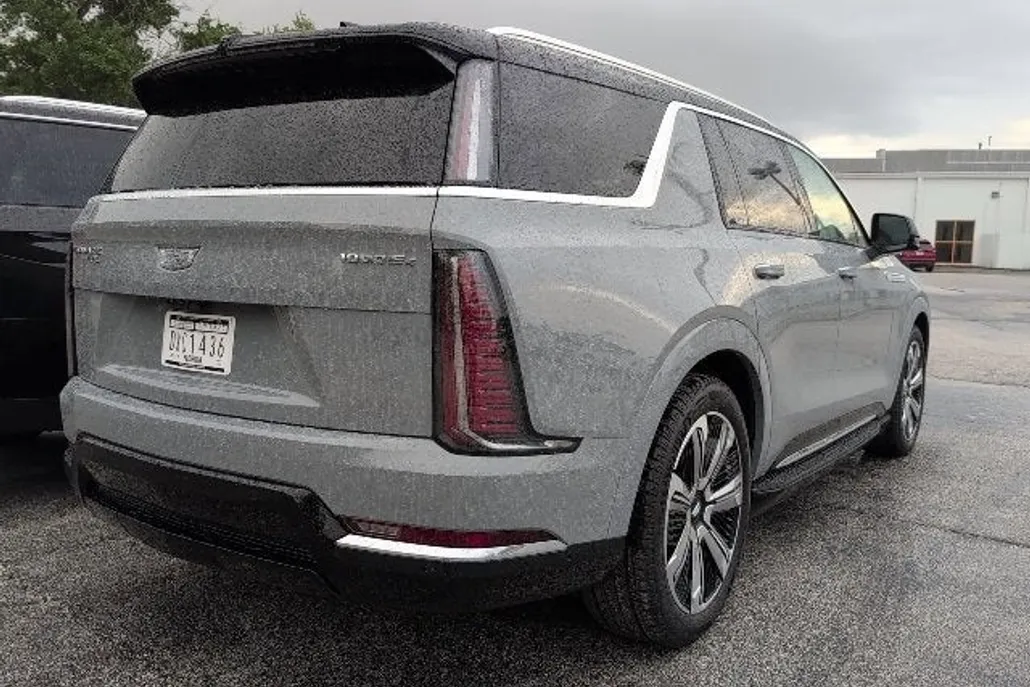 2026 Cadillac Escalade Premium Luxury photo 1