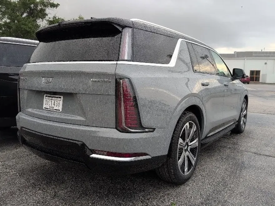 2026 Cadillac Escalade Premium Luxury photo 1