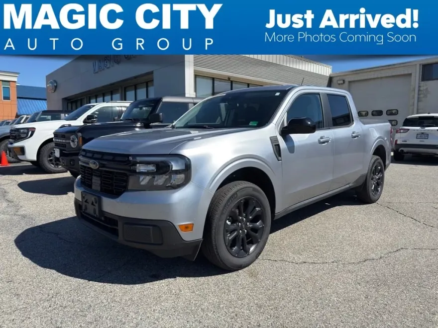 2024 Ford Maverick Lariat photo 1