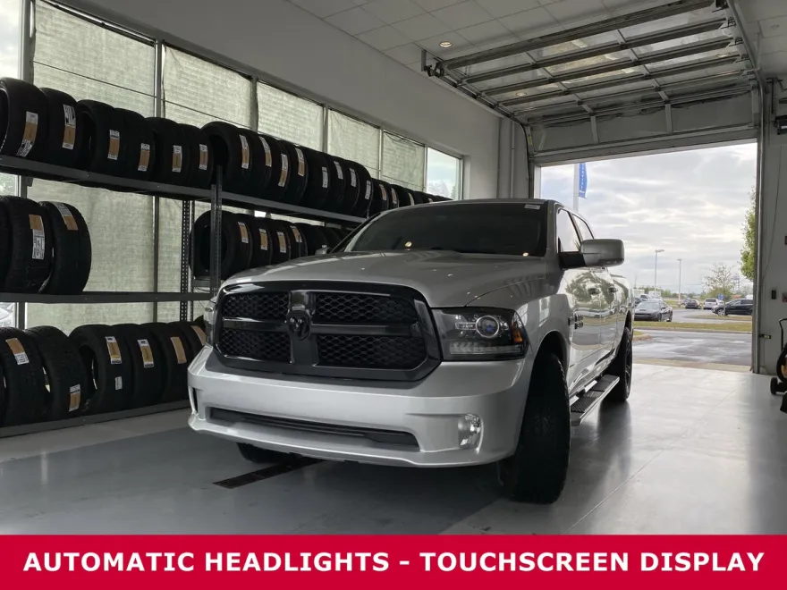 2018 Ram 1500 Sport photo 1