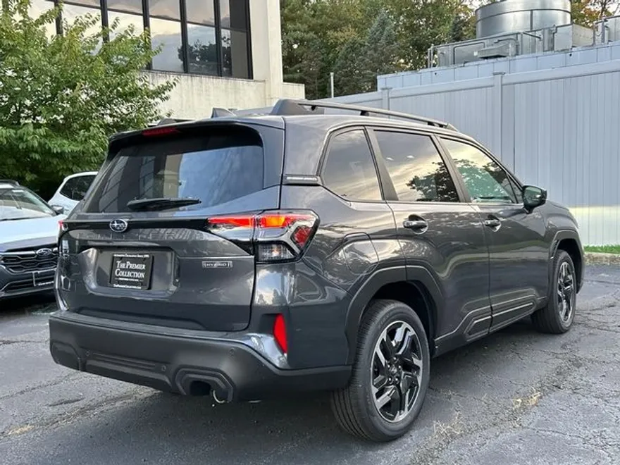 2025 Subaru Forester Limited photo 1