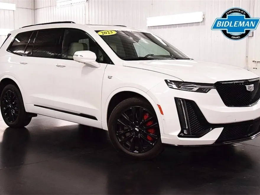 2023 Cadillac XT6 Sport photo 1