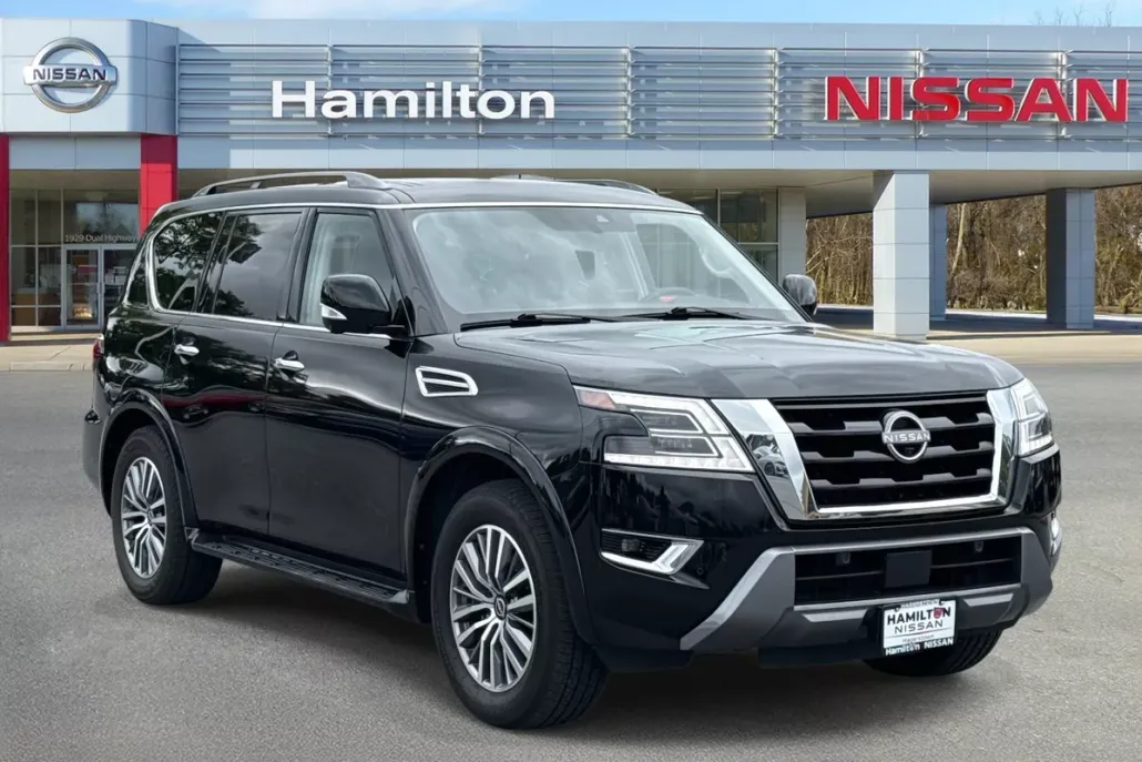 2023 Nissan Armada SL photo 1