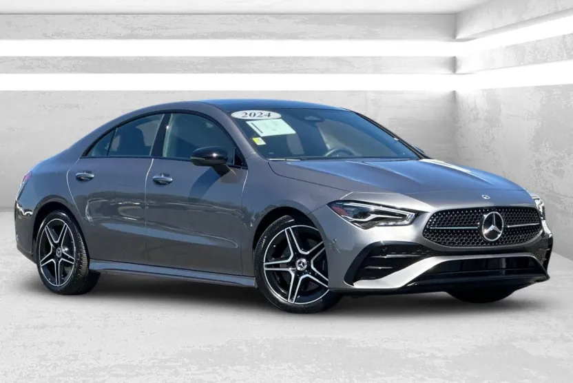 2024 Mercedes Benz CLA 250 4MATIC photo 1