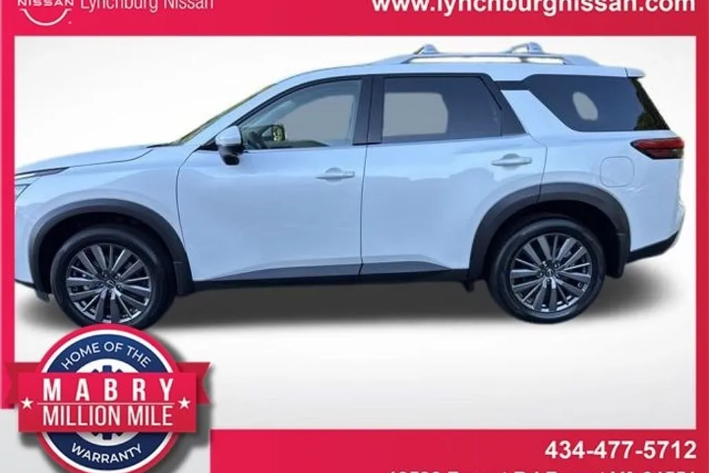2025 Nissan Pathfinder SL photo 1